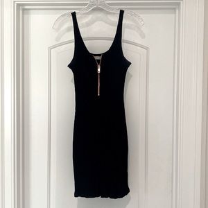 Black Medium Dress with rose gold zipper